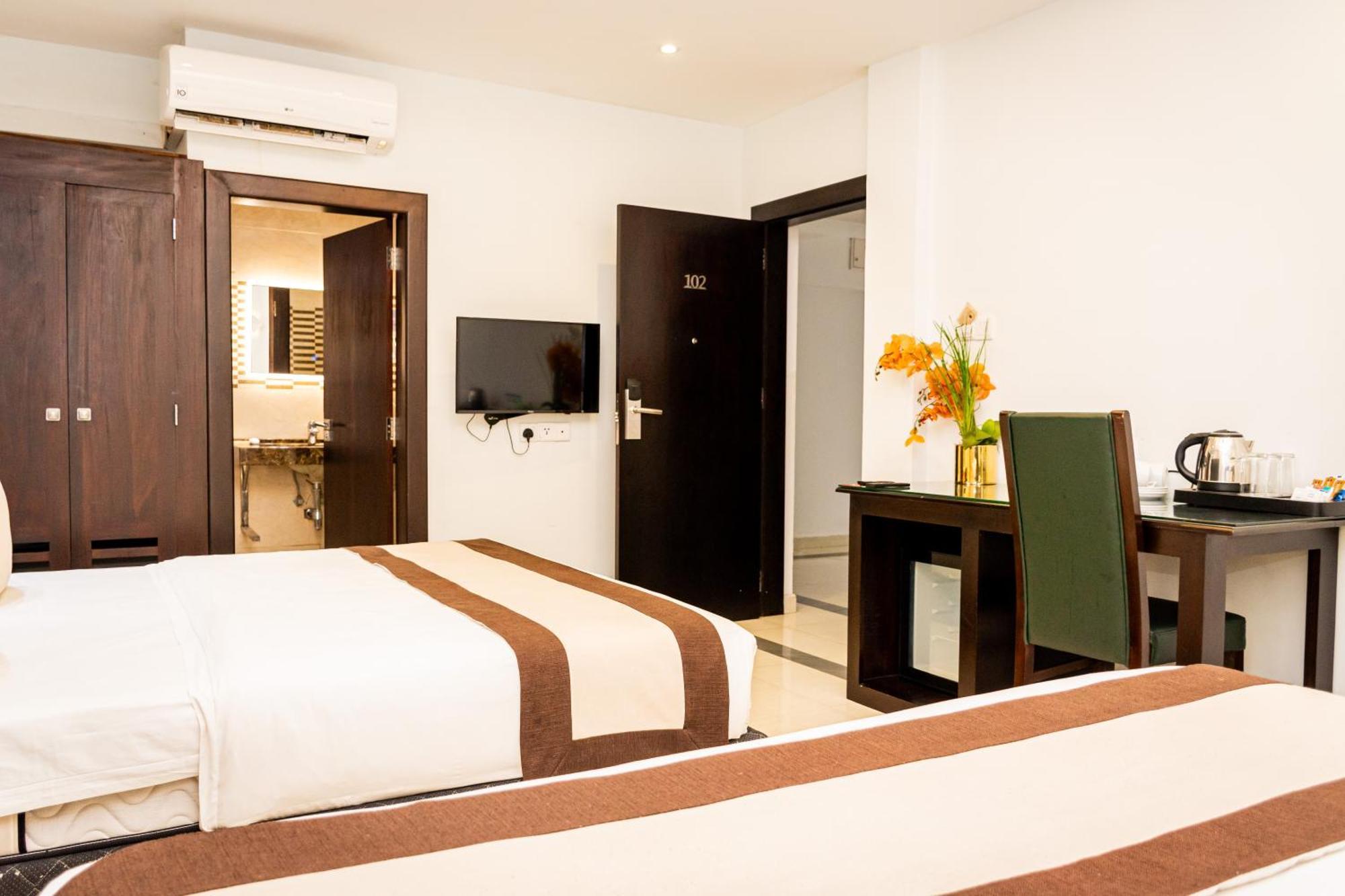 Viveka Hotel Colombo Kalubowila West Exterior foto